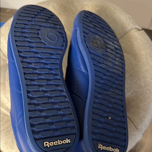 Reebok Women's Blue Sneakers - Picture 7 of 7